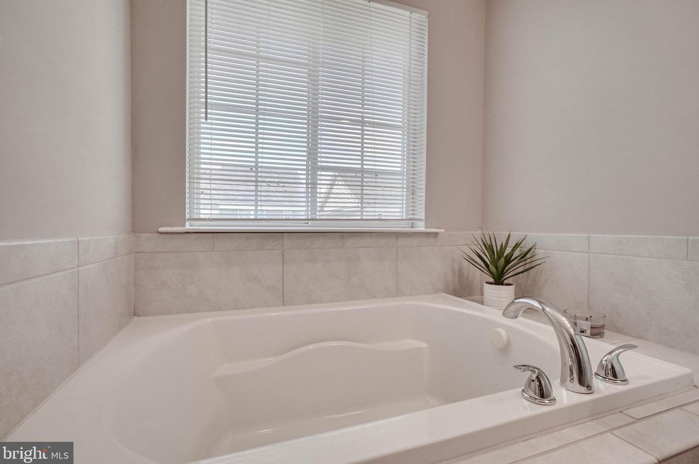 5431 Old Frederick Rd, Baltimore MD 21228-4130 exterior