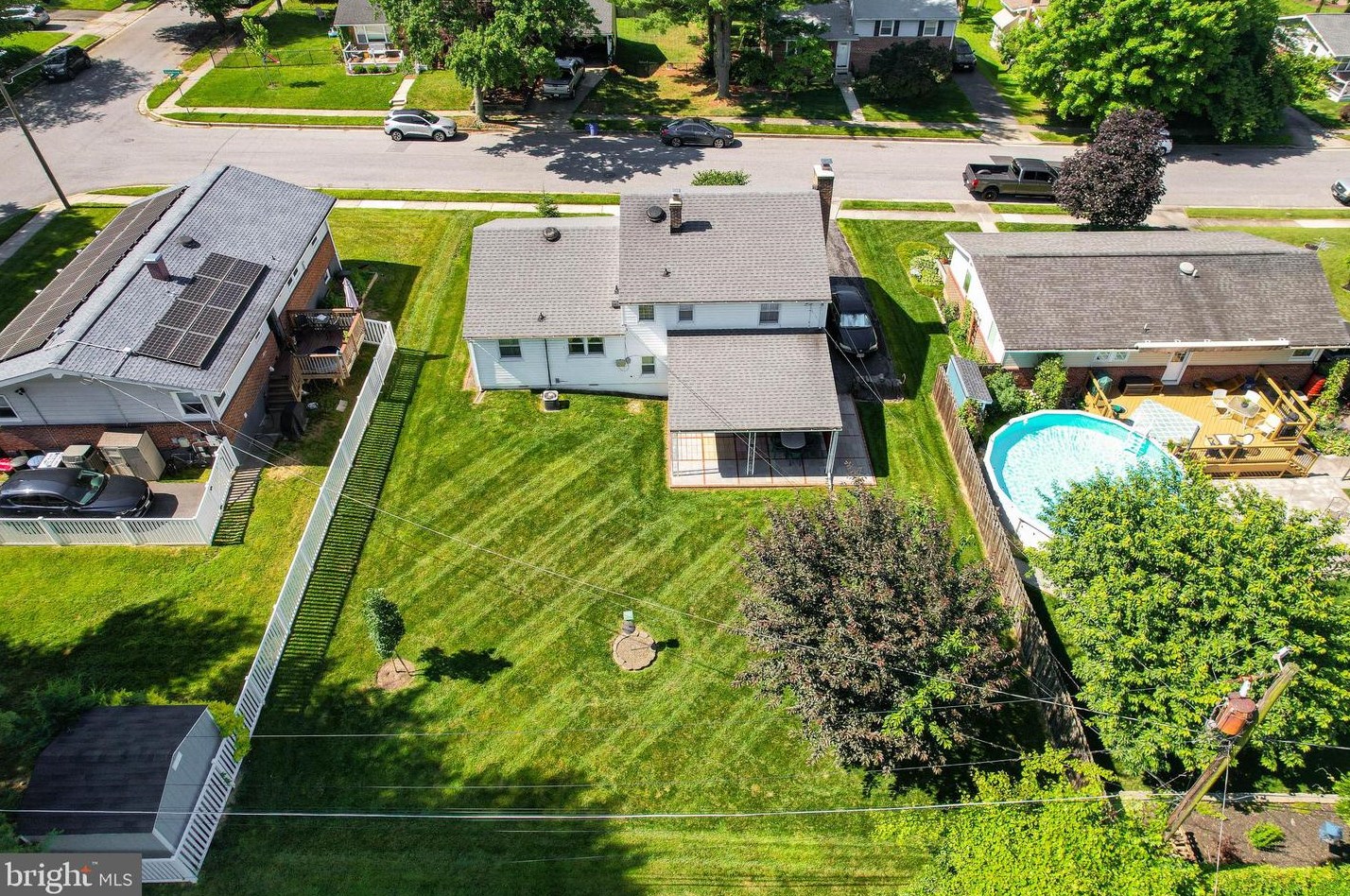 1922 Drummond Rd, Baltimore MD  21228-4206 exterior