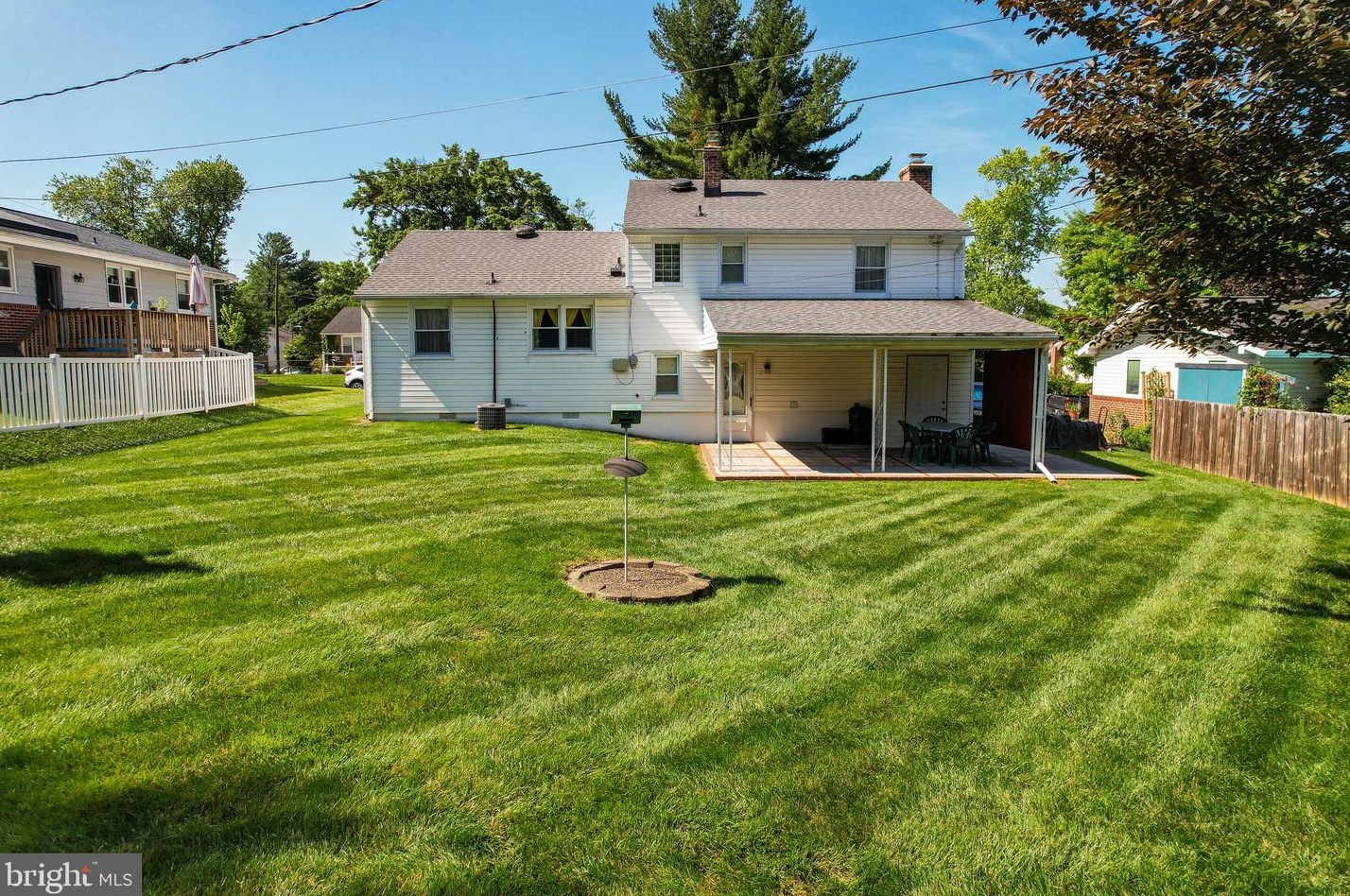 1922 Drummond Rd, Baltimore MD  21228-4206 exterior