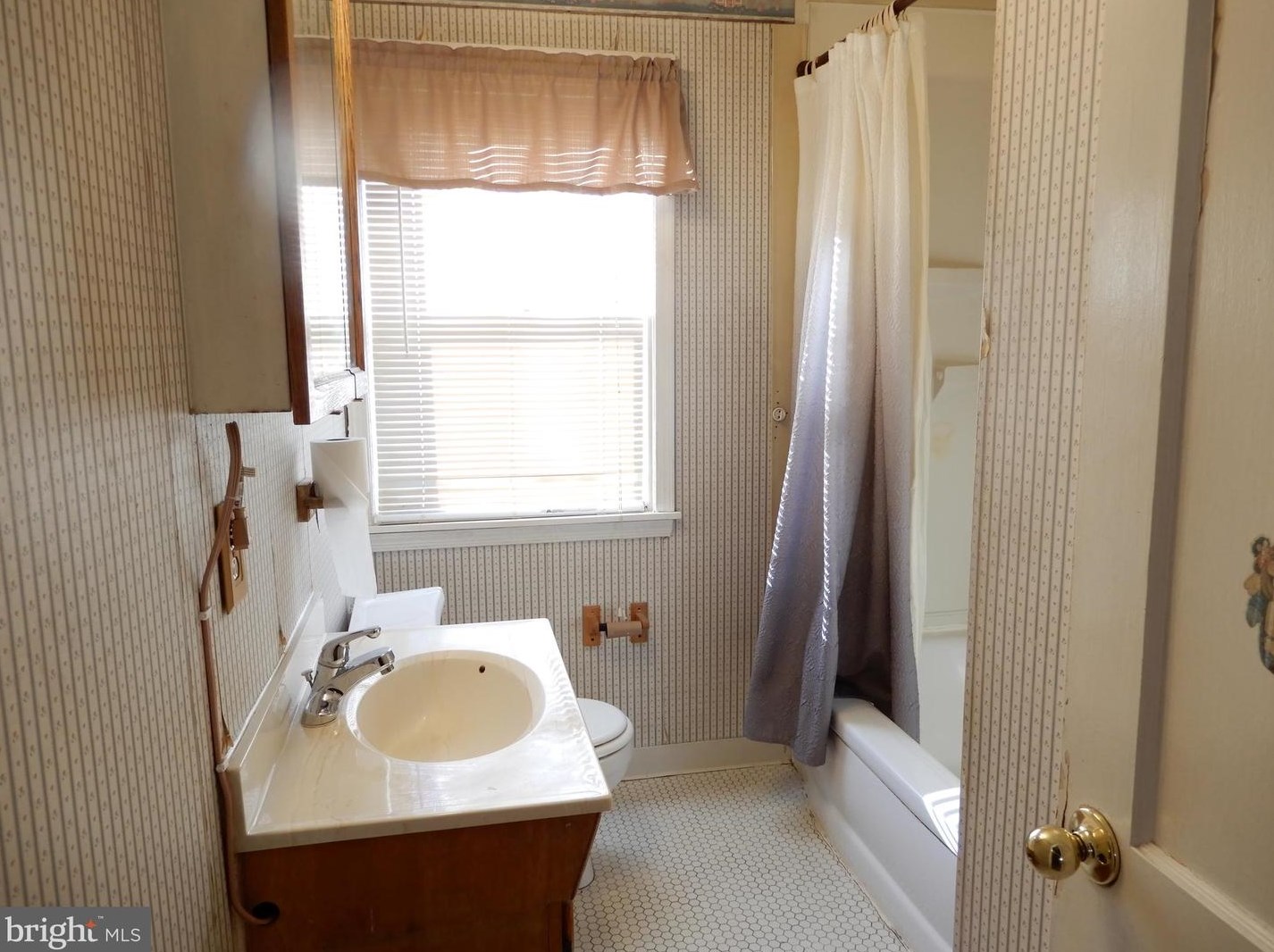 7223 Bridgewood Dr, Baltimore MD  21224-1901 exterior