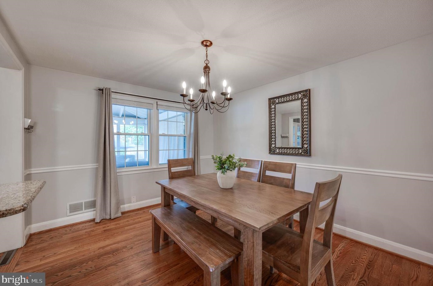 1516 Cottage Ln, Baltimore MD 21286-8012 exterior