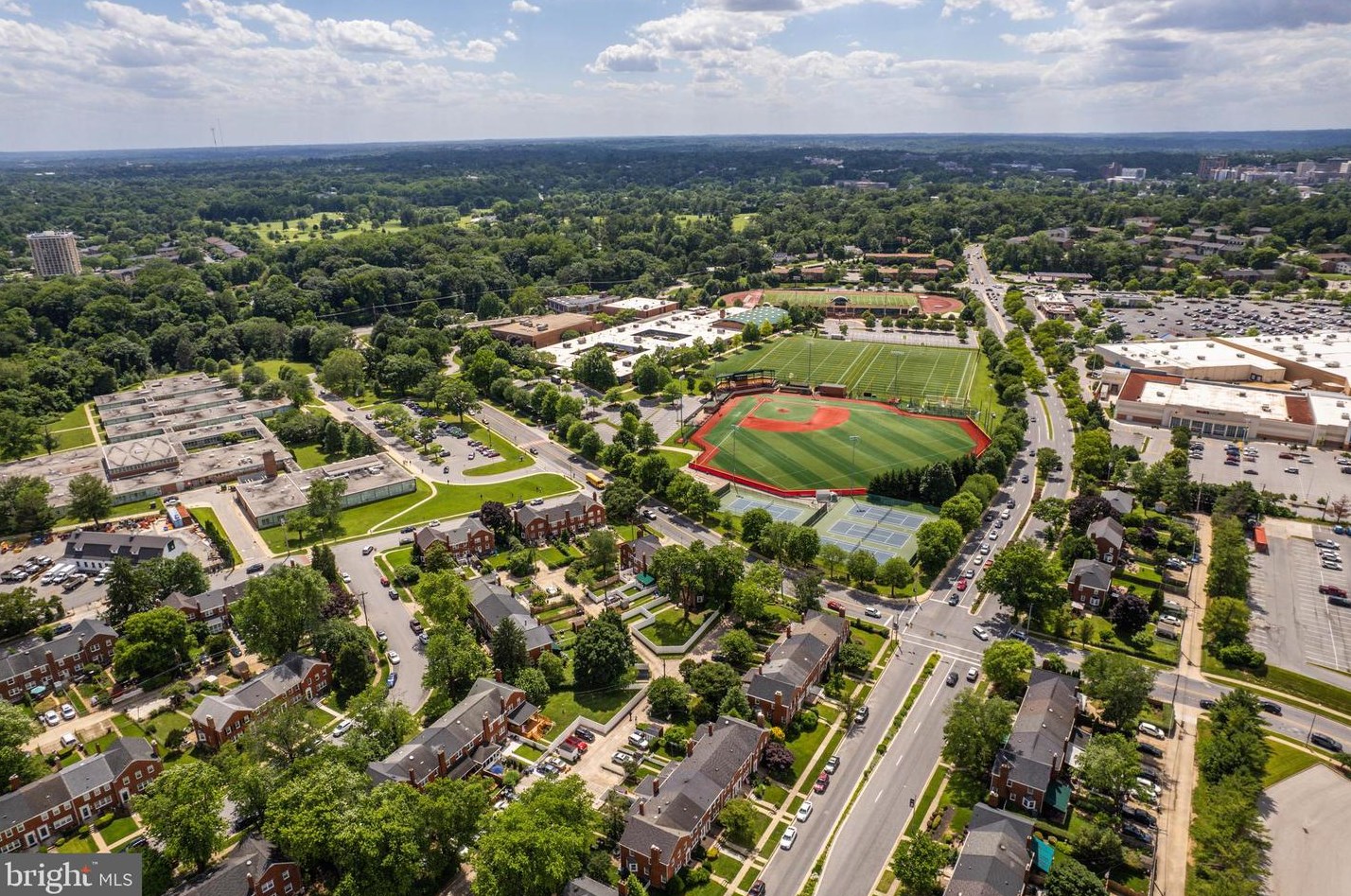 1516 Cottage Ln, Baltimore MD 21286-8012 exterior