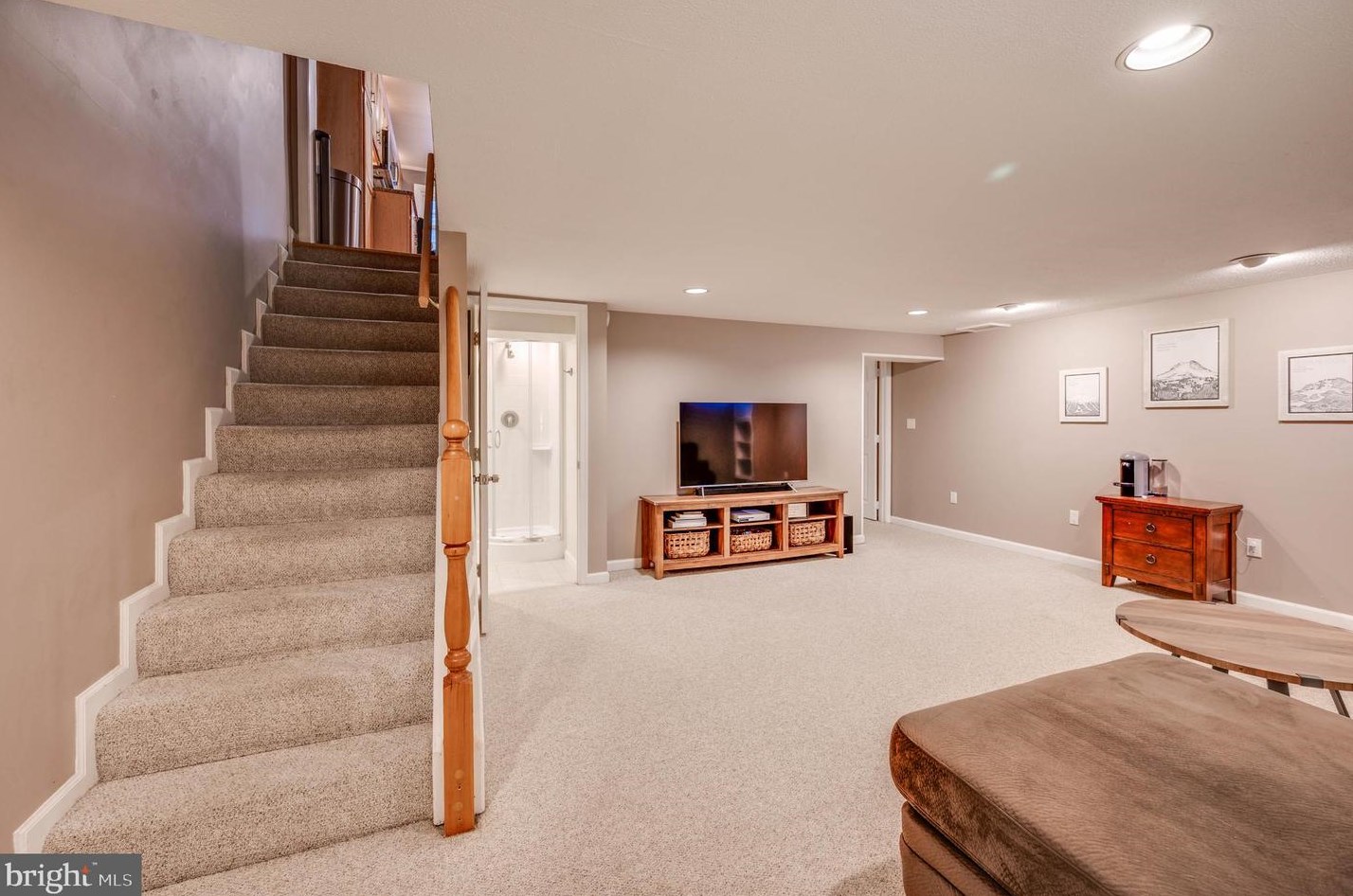 1516 Cottage Ln, Baltimore MD 21286-8012 exterior