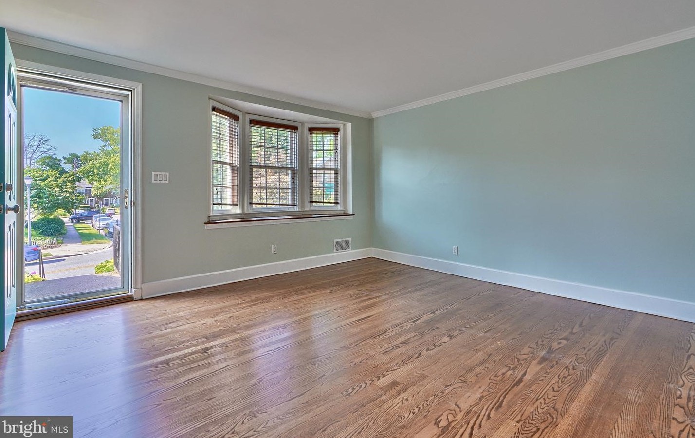 219 Stanmore Rd, Baltimore MD  21212-1135 exterior