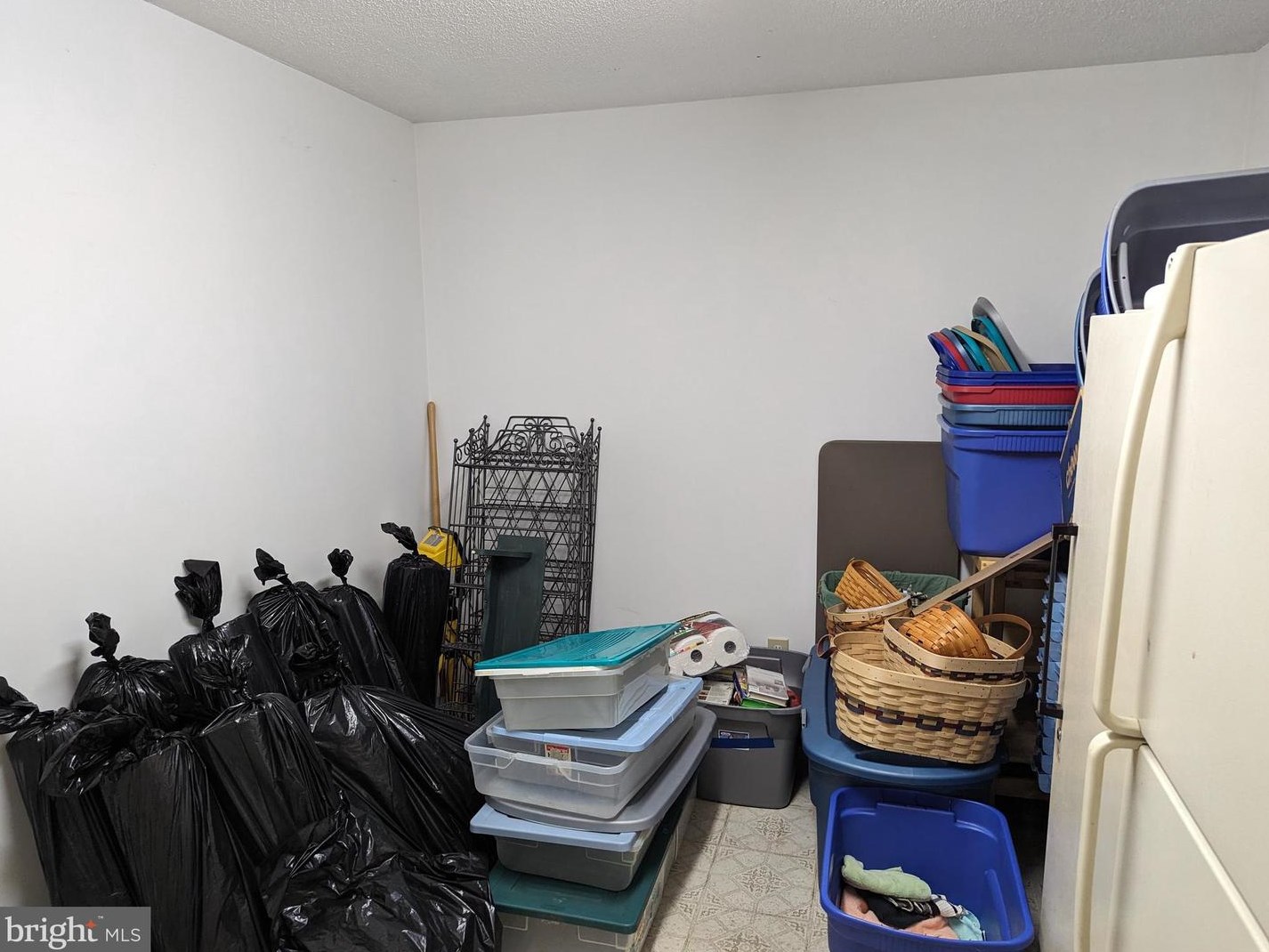 3688 Double Rock Ln, Baltimore MD  21234-4223 exterior