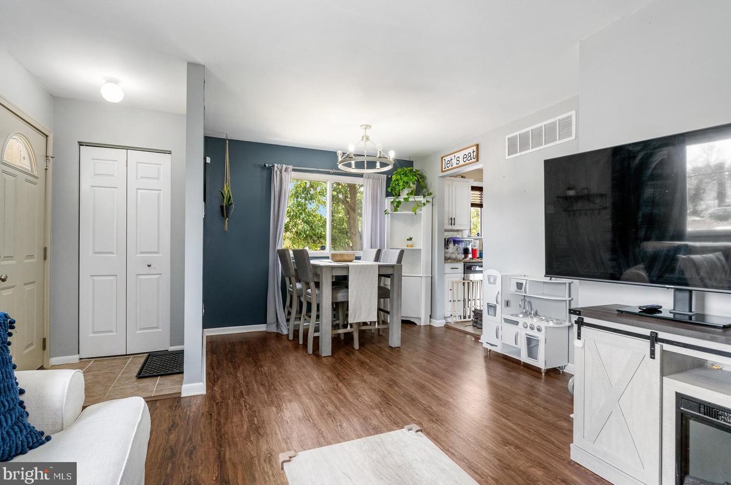 7902 35th St, Baltimore MD  21237-1410 exterior