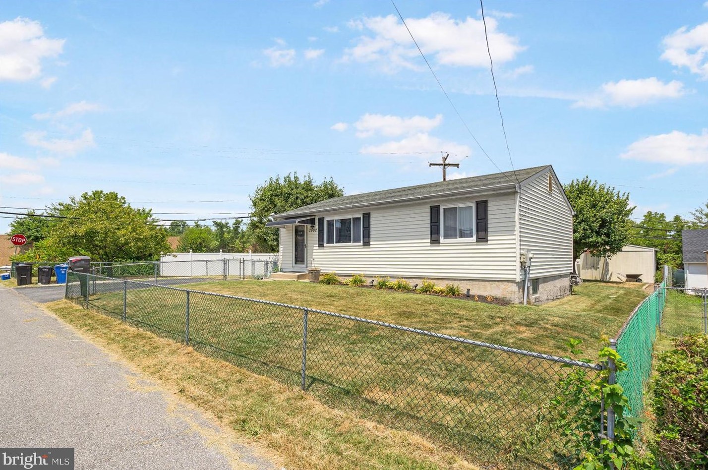 7902 35th St, Baltimore MD  21237-1410 exterior