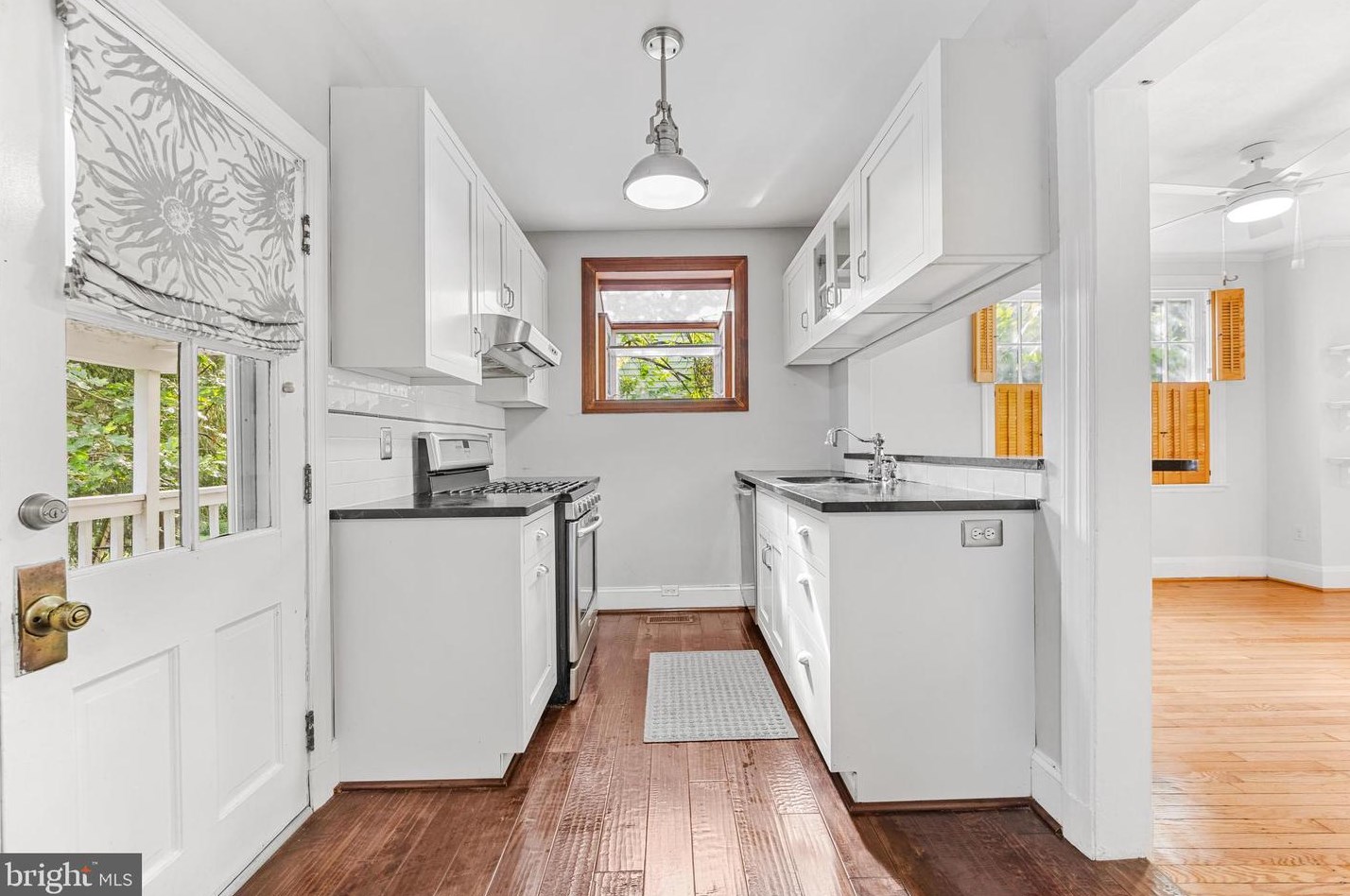 723 Dunkirk Rd, Baltimore MD  21212-2005 exterior