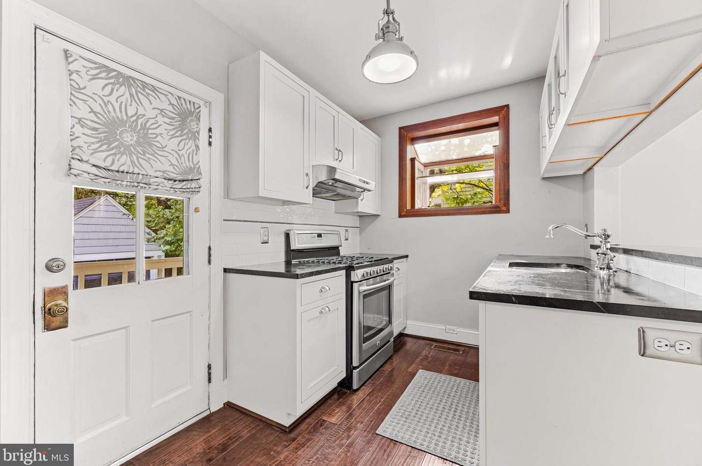 723 Dunkirk Rd, Baltimore MD  21212-2005 exterior