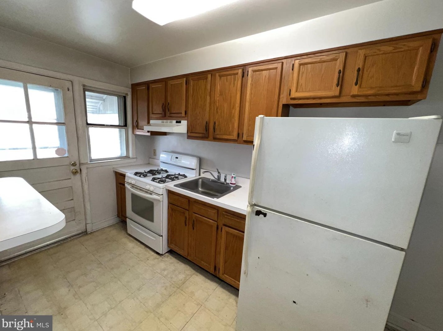 6818 Duluth Ave, Baltimore MD 21222-1111 exterior