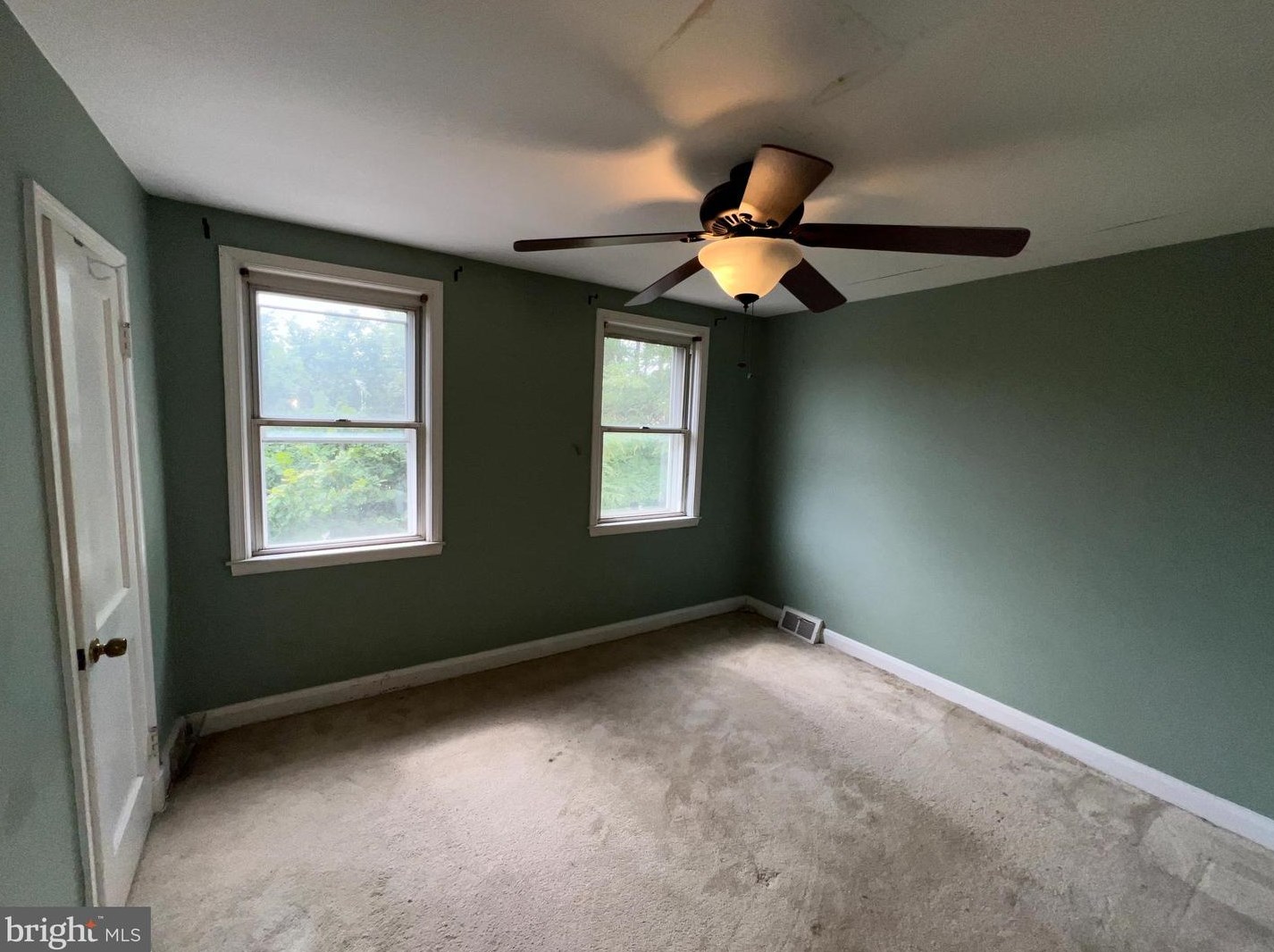 6818 Duluth Ave, Baltimore MD 21222-1111 exterior