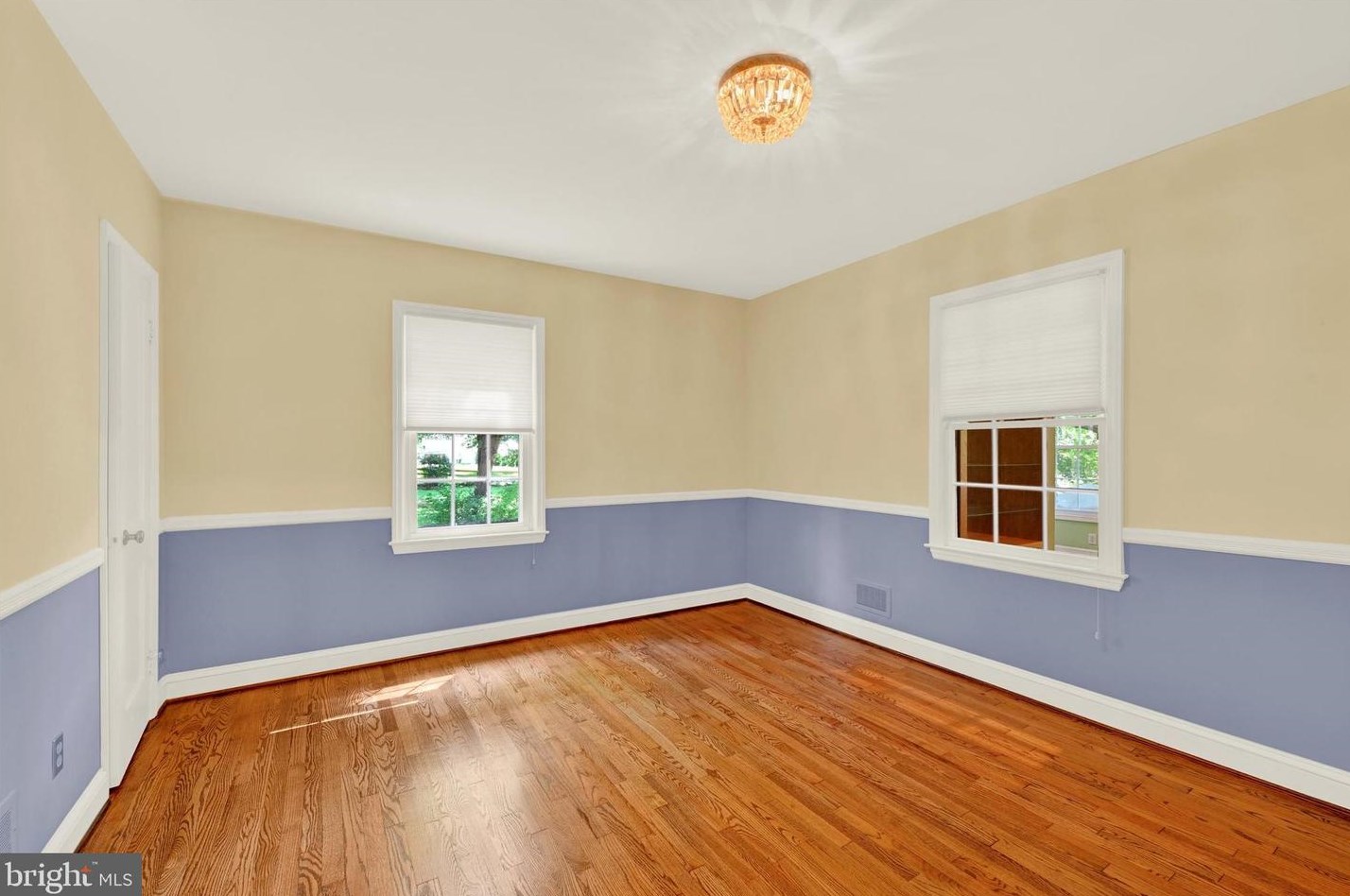 311 Linden Ave, Baltimore MD 21227-2449 exterior