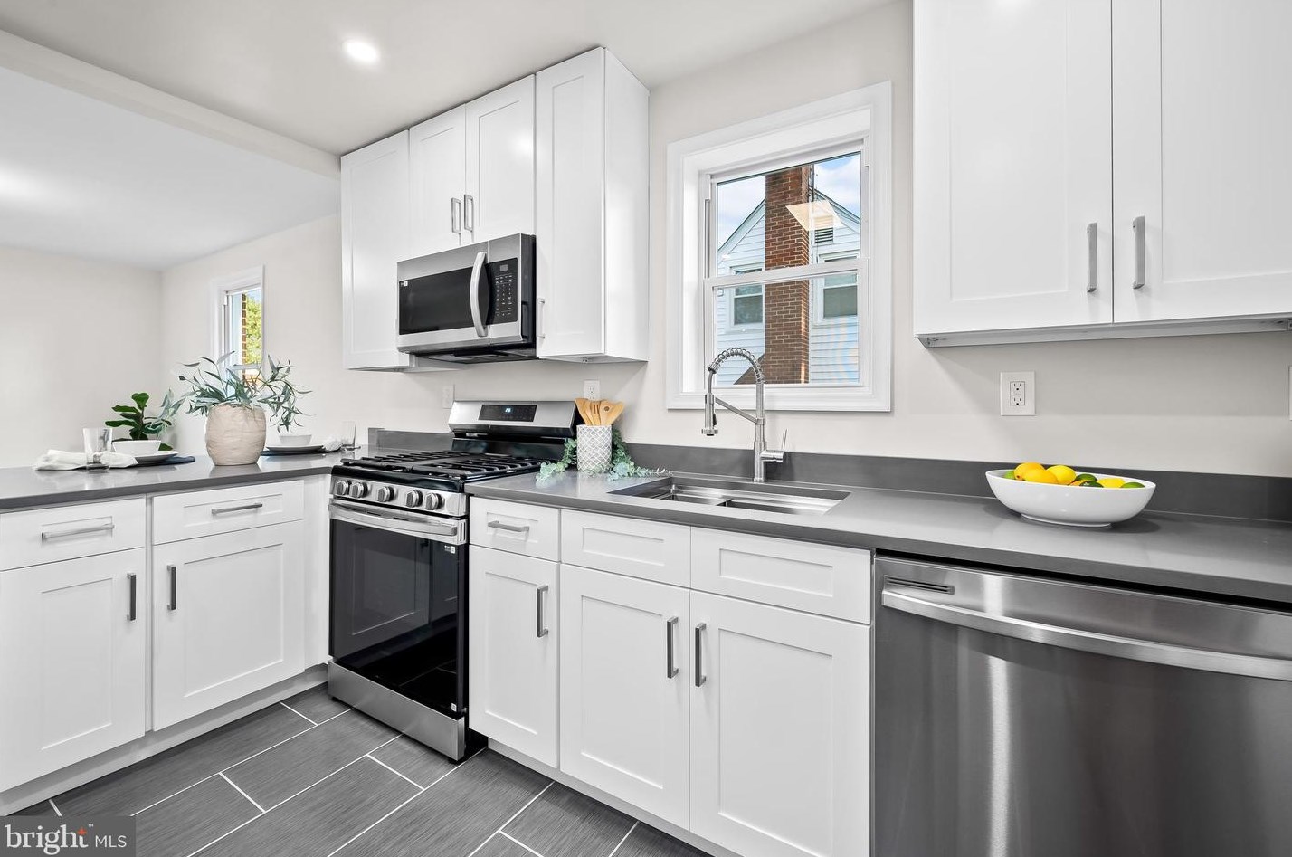 5720 Cynthia Ter, Baltimore MD  21206-3006 exterior