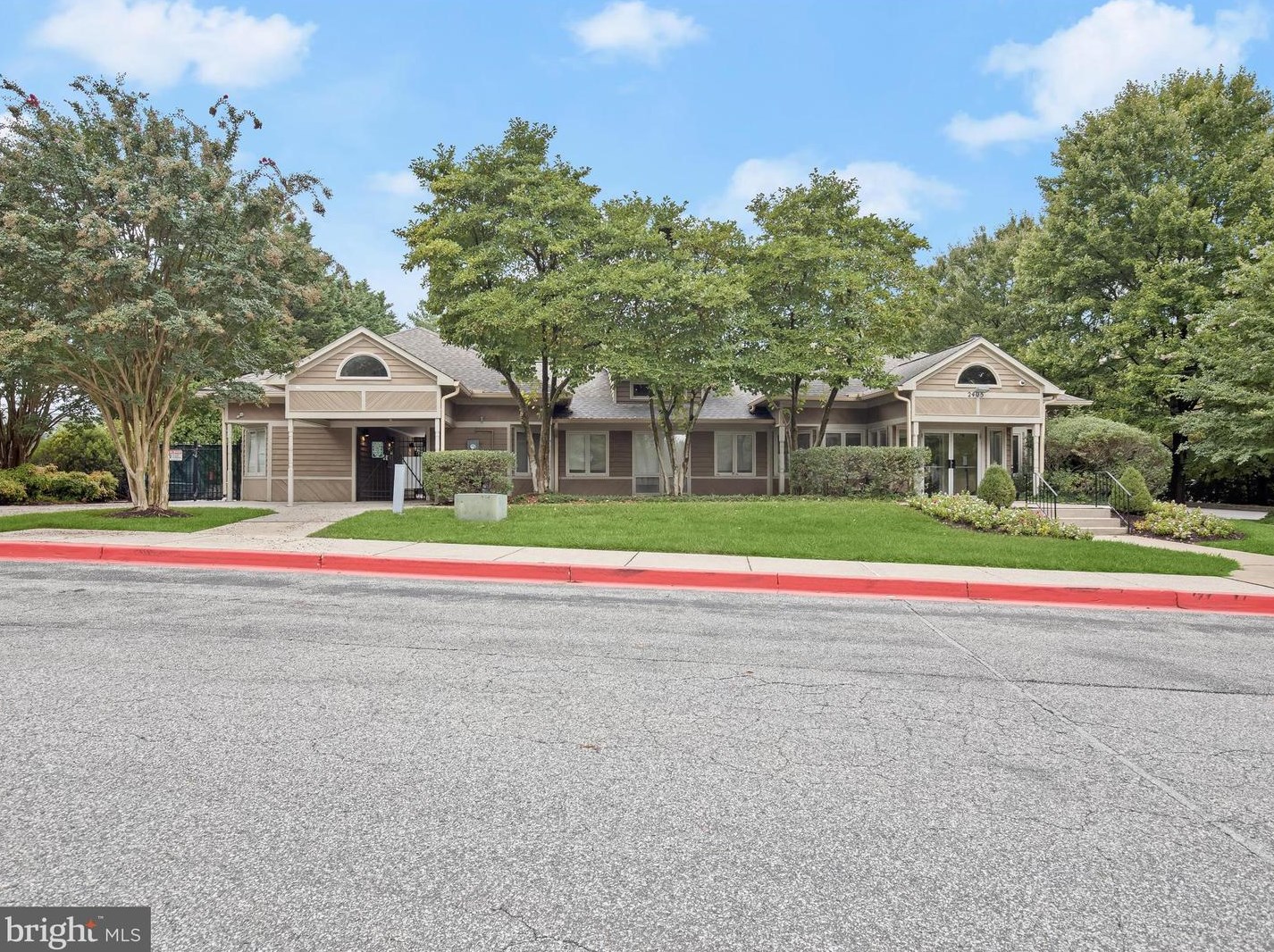 17 Stridesham Ct, Baltimore MD  21209-5301 exterior