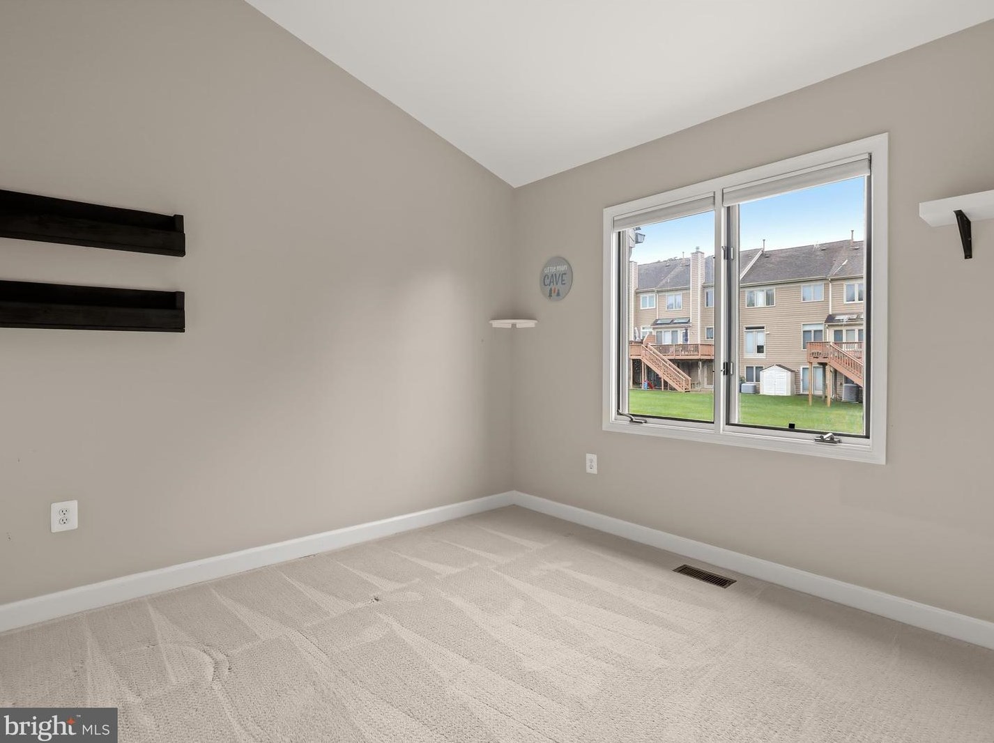 17 Stridesham Ct, Baltimore MD  21209-5301 exterior