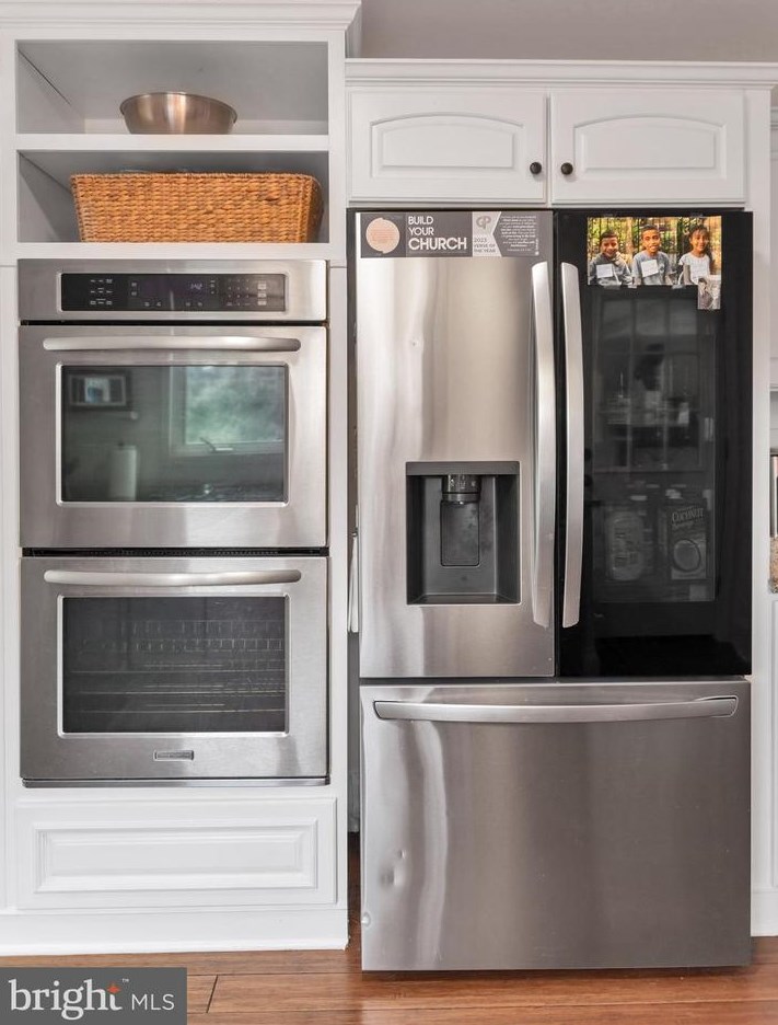 1005 Francis Ave, Baltimore MD 21227-3911 exterior