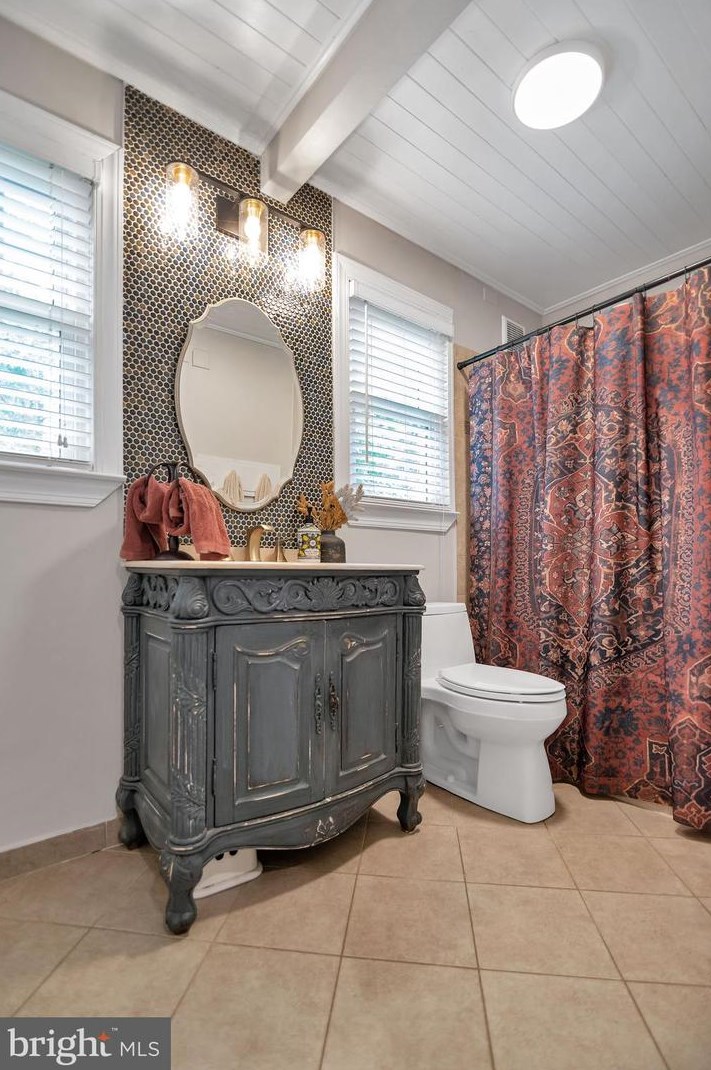 1005 Francis Ave, Baltimore MD 21227-3911 exterior