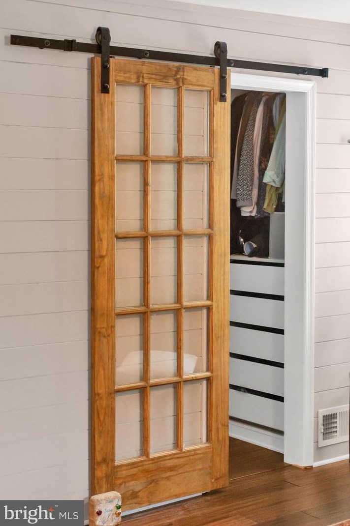 1005 Francis Ave, Baltimore MD 21227-3911 exterior