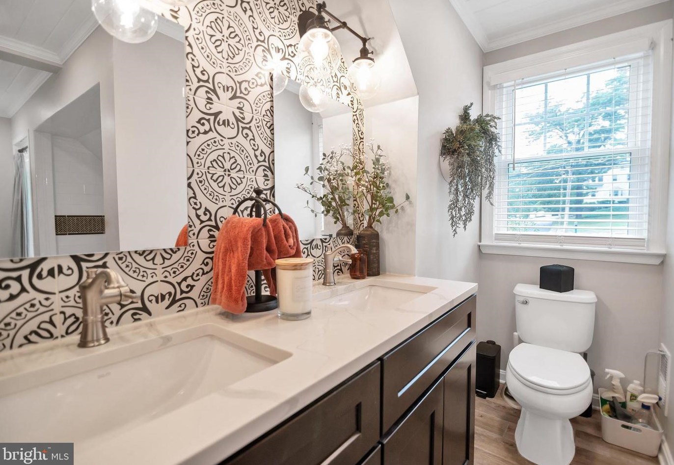 1005 Francis Ave, Baltimore MD 21227-3911 exterior