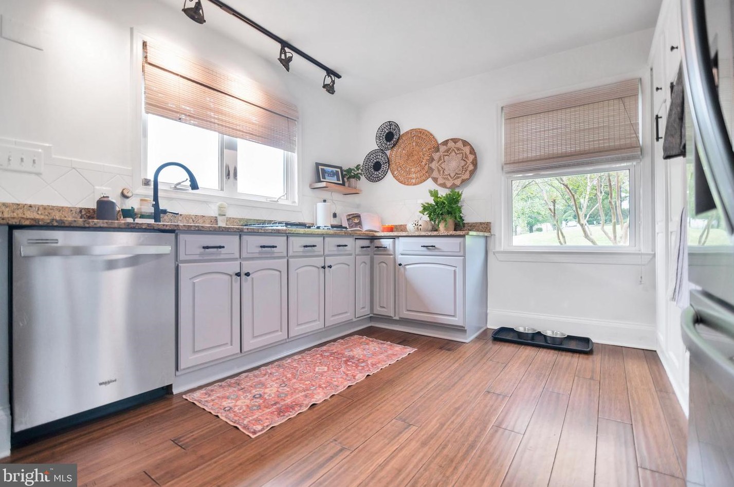 1005 Francis Ave, Baltimore MD 21227-3911 exterior