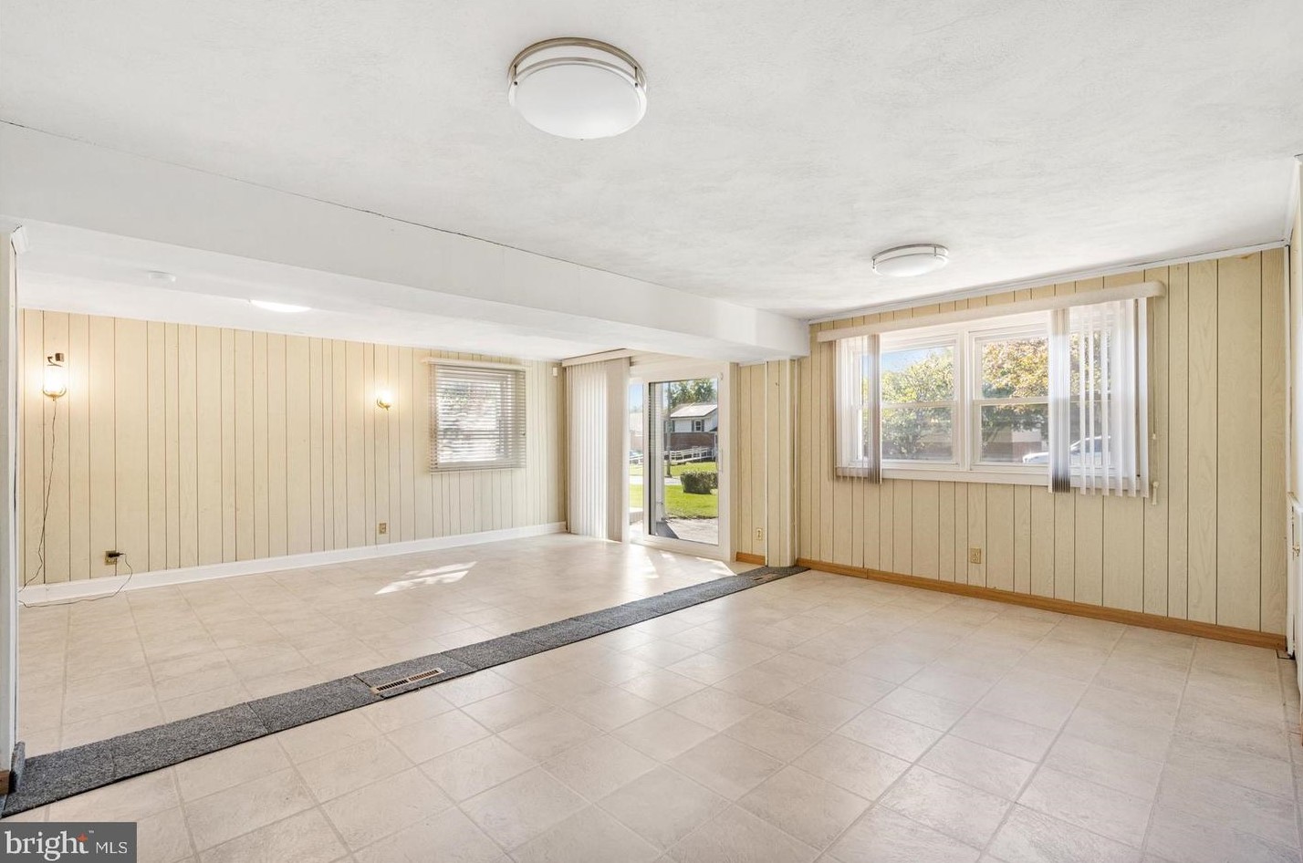 8342 Merrymount Dr, Baltimore MD  21244-2242 exterior