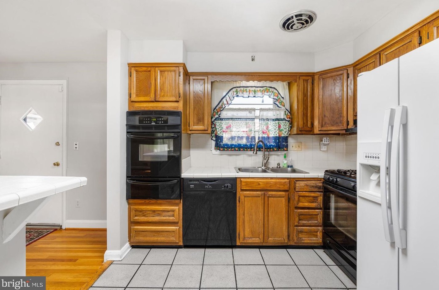 8342 Merrymount Dr, Baltimore MD  21244-2242 exterior