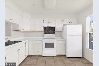 22 Royalty Circle #22, Owings Mills, MD 21117 - Photo 9