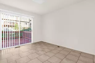 22 Royalty Cir, Owings Mills, MD 21117 - Photo 11