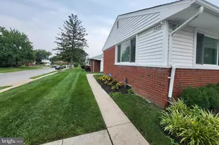 3429 Dayta Dr, Baltimore, MD 21207 - Photo 3
