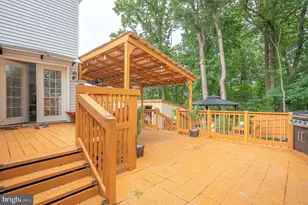 8 Red Bud Ct, Essex, MD 21221 - Photo 5