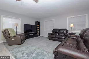 8006 Woodhaven Ct, Baltimore, MD 21237 - Photo 15