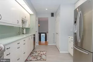 8006 Woodhaven Ct, Baltimore, MD 21237 - Photo 11