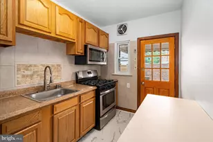 98 Kentway, Baltimore, MD 21222 - Photo 11