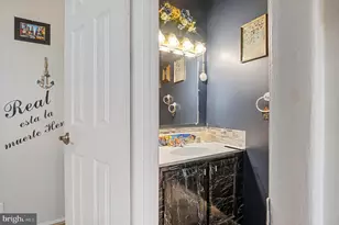 107 Highshire Ct, Baltimore, MD 21222 - Photo 9