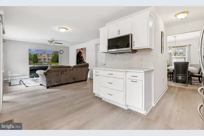 9415 Ridgely Avenue, Parkville, MD 21234 - Photo 7