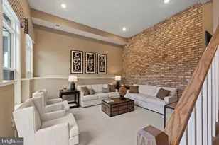 244 Hickory Holw Ct, Cockeysville, MD 21030 - Photo 3