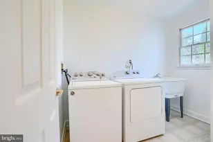 9018 Gardenia Rd, Baltimore, MD 21236 - Photo 15