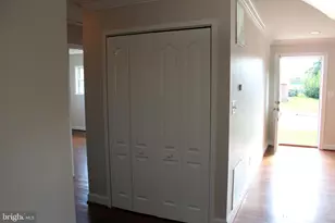 908 Vanderwood Rd, Catonsville, MD 21228 - Photo 15