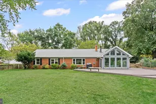 514 Hampton Ln, Towson, MD 21286 - Photo 5