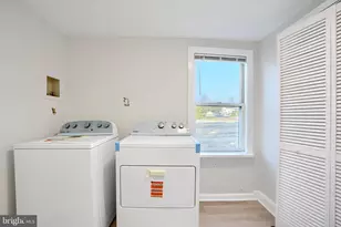 212 N Marlyn Ave, Essex, MD 21221 - Photo 39