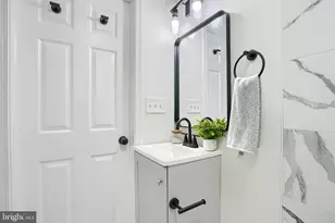 2 Sidewell Ct, Baltimore, MD 21221 - Photo 27