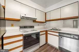 6953 Rockfield Rd, Baltimore, MD 21244 - Photo 7
