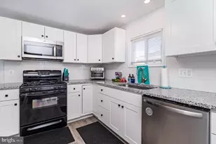 605 Mace Ave, Essex, MD 21221 - Photo 13