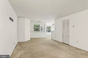 20 Deer Run Ct, Baltimore, MD 21227 - Photo 13