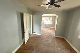 4407 Ridge Dr, Baltimore, MD 21229 - Photo 9