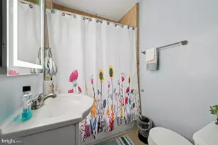 4101 Oak Rd, Baltimore, MD 21227 - Photo 15