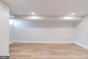 832 N Marlyn Ave, Essex, MD 21221 - Photo 37