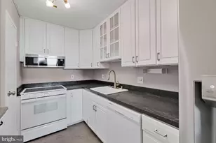 205 E Joppa Rd, Towson, MD 21286 - Photo 15