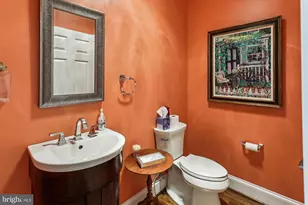 6438 Cloister Gate Dr, Baltimore, MD 21212 - Photo 15