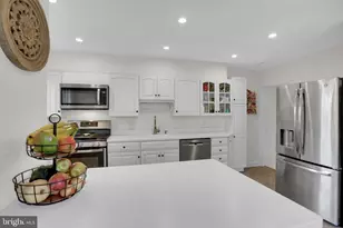 418 Chumleigh Rd, Baltimore, MD 21212 - Photo 9